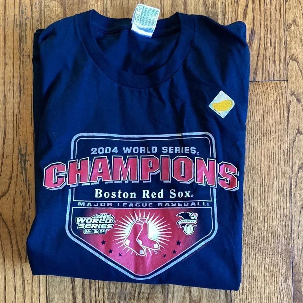 2004 World SeriesβChampions Boston Red Sox Major League Baseball Tee Sizeβ3XL